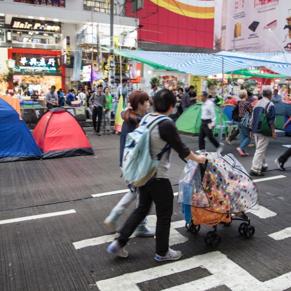 Urban Planning, Architecture without Architect, Mong Kok, tents, street art