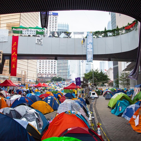 Hong Kong, Occupy Movement, Mong Kok, Urban Planning, Flying Cars, cross ventilation, solar panels, green mall, park, urban landscape